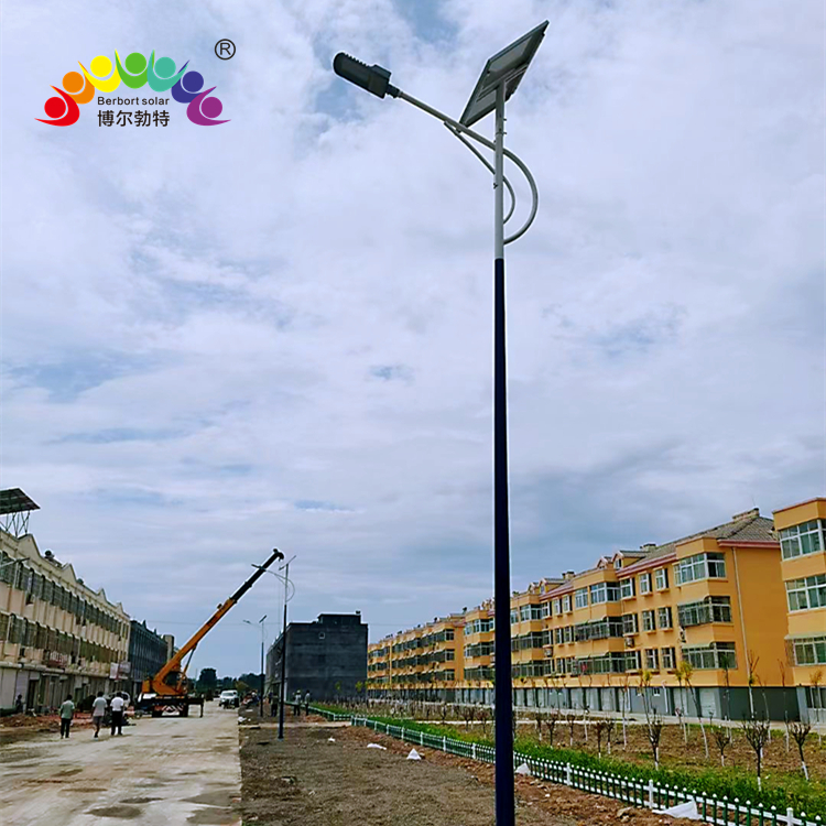 博尔勃特热镀锌灯杆LED中国结道路照明一体化太阳能路灯厂家批发