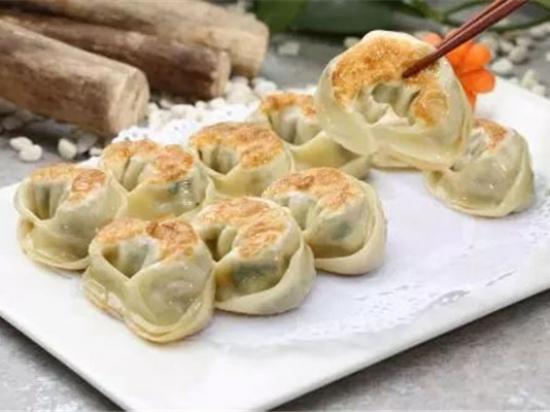 何太太馄饨面铺