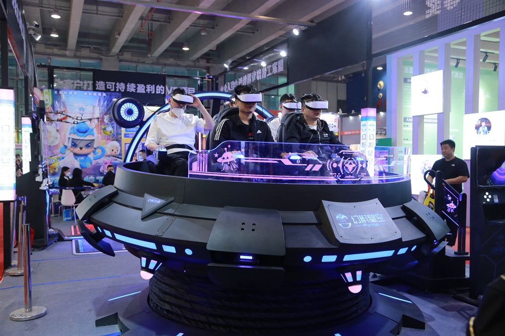 2023新品星际飞碟VR大型游戏机 旅游景区室内娱乐专属vr设备