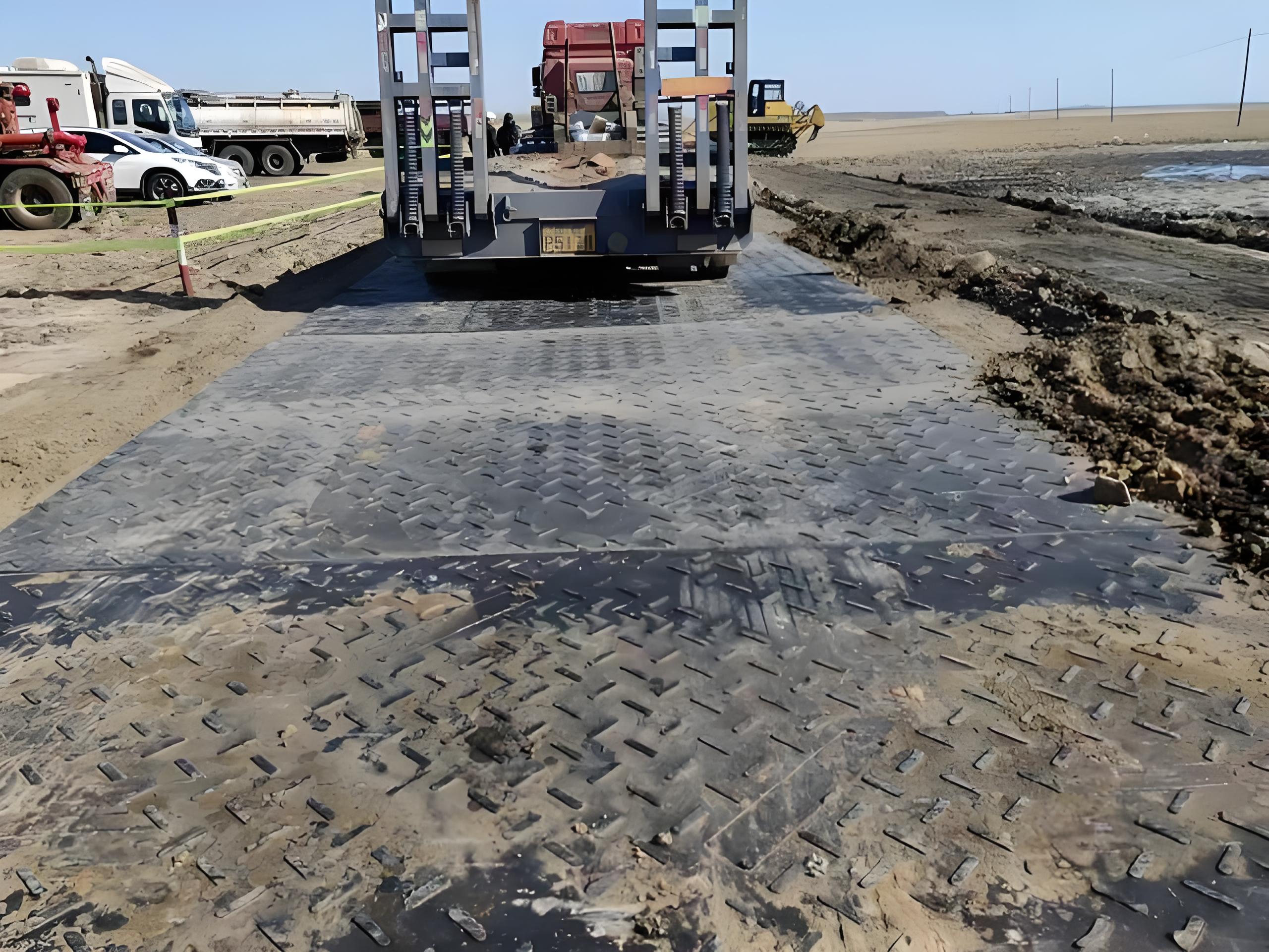 聚乙烯路基板高分子PE防滑临时泥泞路承重抗建筑工地专用铺路垫板