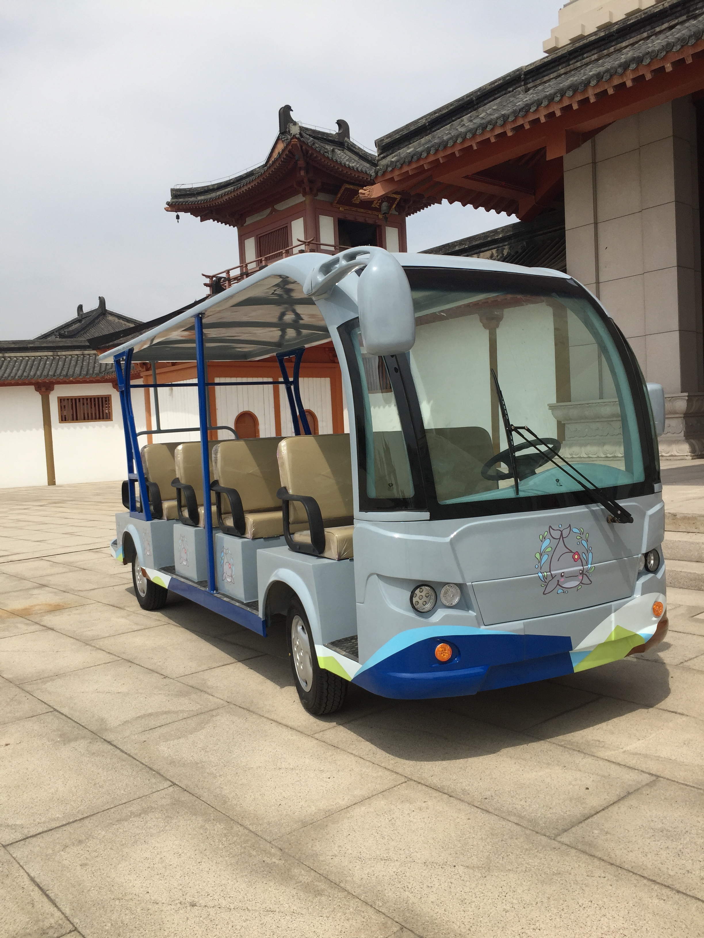 蓄电池观光车 高颜值实力派设计丰富有趣产品种类齐全可定做
