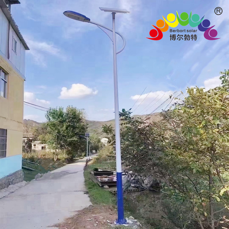 博尔勃特太阳能路灯市政道路照明led风光互补路灯杆厂家批发