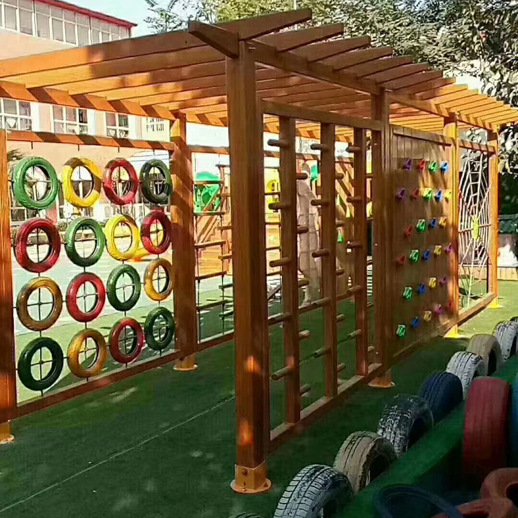 幼儿园木质攀爬架 户外儿童拓展游乐设施 体能训练攀爬墙