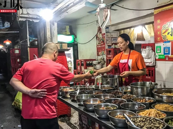 小秦路边摊