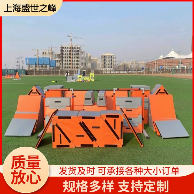 青少年儿童拓展器械 商场景区体能训练设施盛世之峰可上门安装
