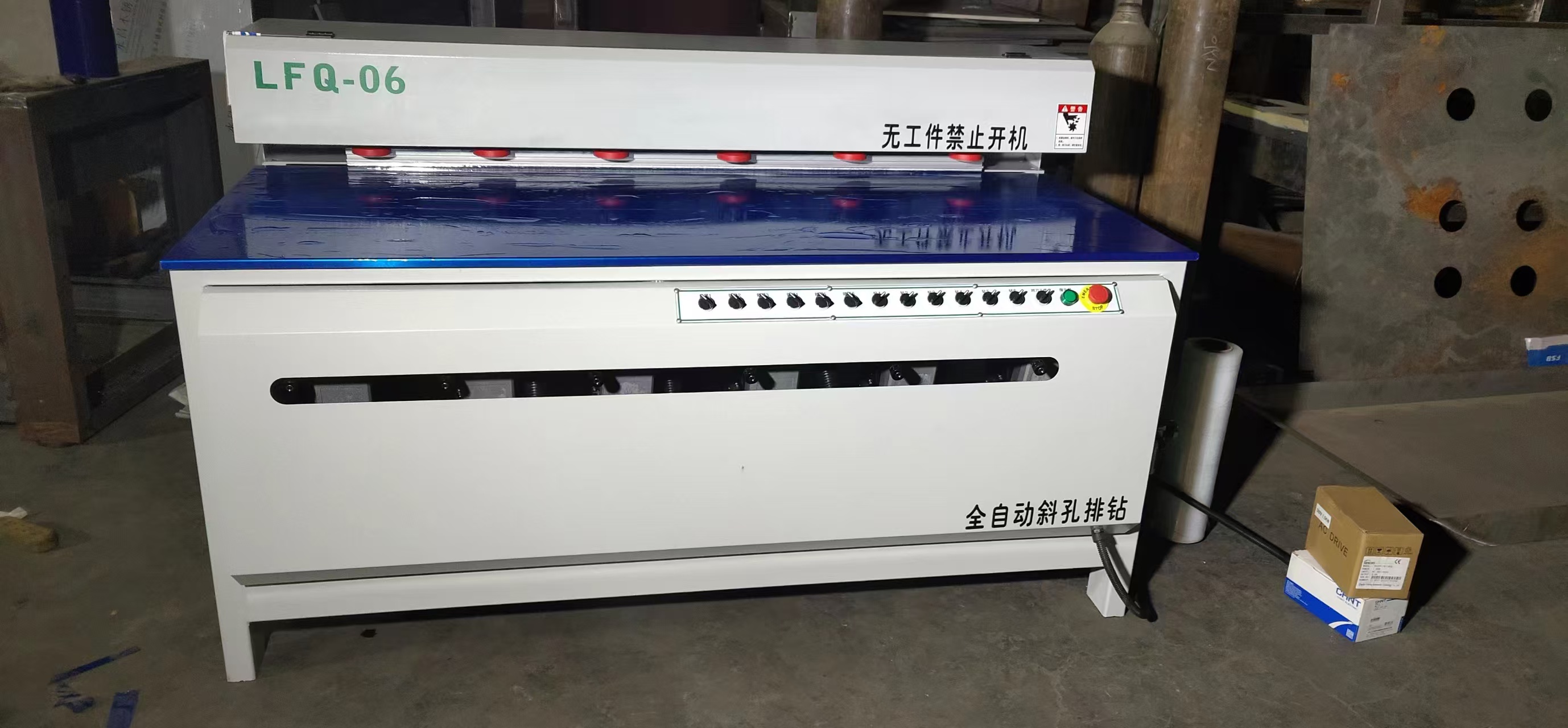 木工机械全自动斜孔排钻 浴室柜 柜体打孔专用设备 支持定制