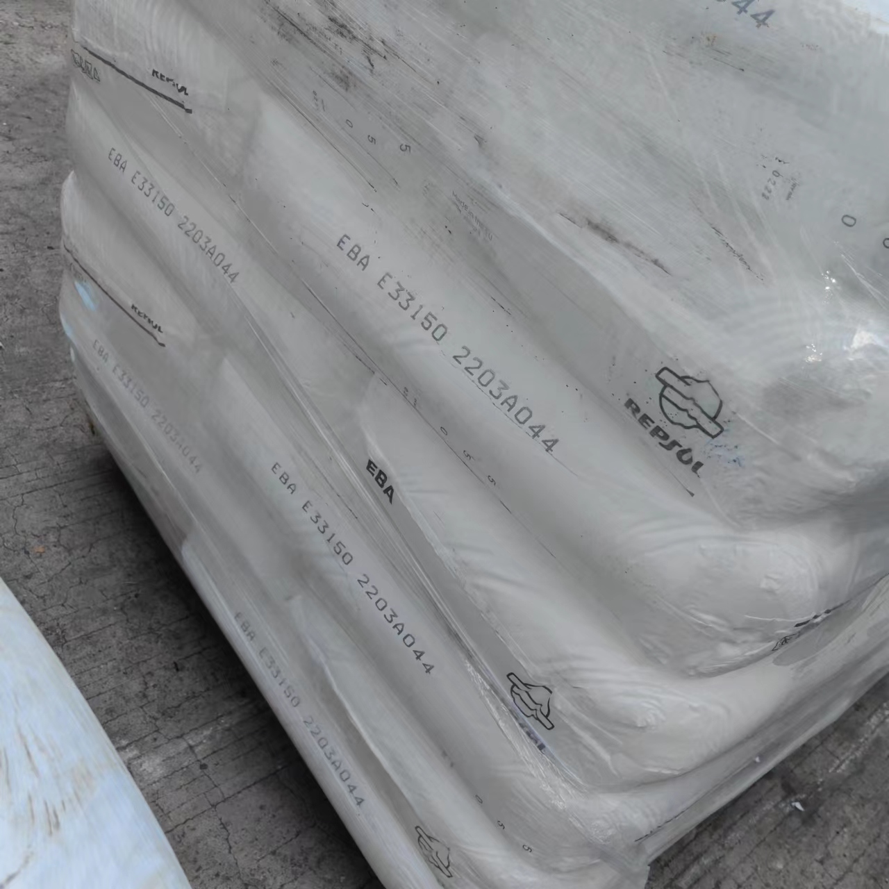 EBA 西班牙雷普索尔 E33150 EB含量33 硬度60A 150个熔脂