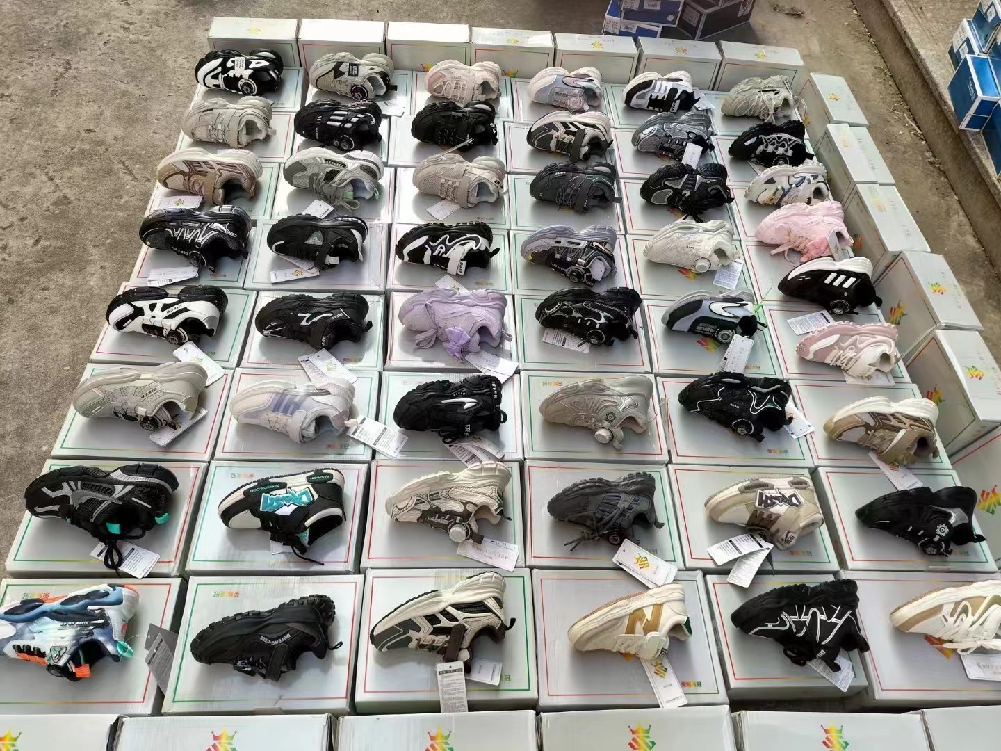 跑量鞋 男女鞋圆头打蜡皮质耐磨牛筋冷粘工艺春适用创业开店夜市
