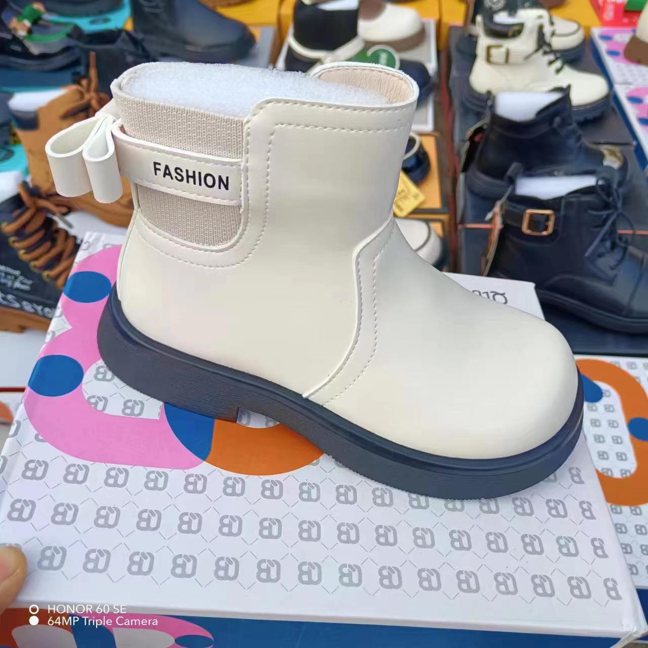 贸地摊鞋批发处理杂款男女鞋断码品牌运动鞋库存鞋厂家批发内销外