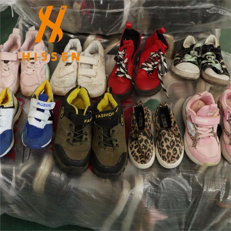 旧鞋跨境出口巴拿马 二手鞋秋冬时尚童鞋小孩跑步鞋used shoes