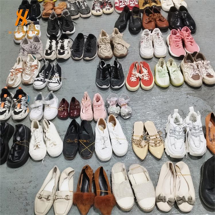 二手鞋批发usedladiesshoes旧鞋平底单鞋运动鞋低价直销牙买加
