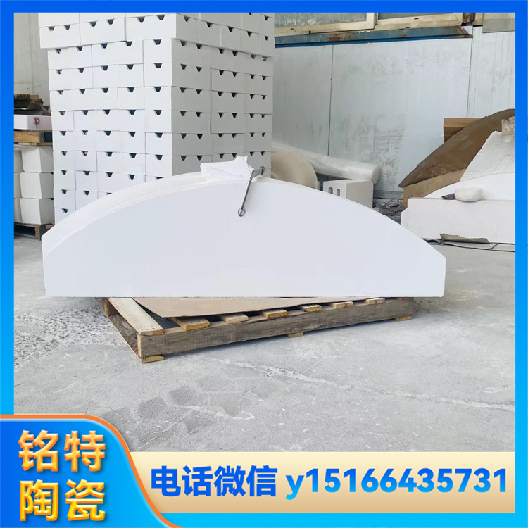 玻璃制品挡火板 无污染 适用多种场合 使用寿命长 铭特陶瓷