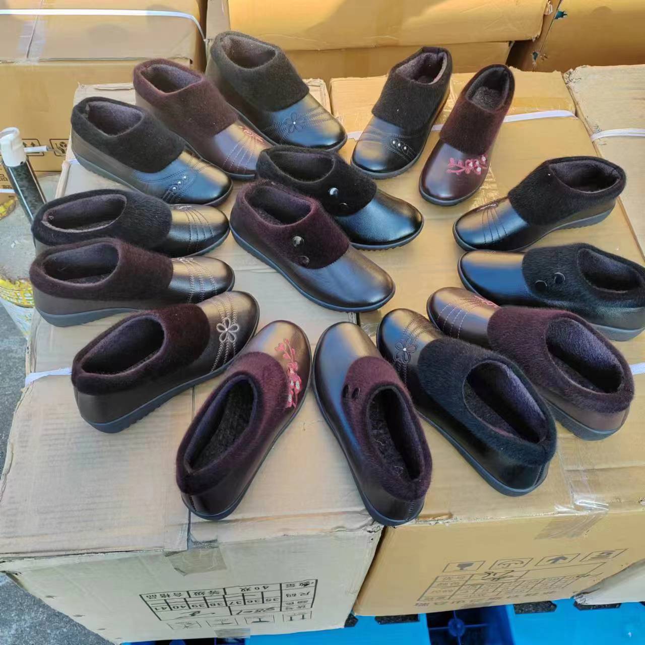 库存鞋批发地摊处理鞋杂款男女鞋断码鞋一手货源内销外贸直播开店