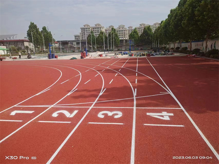 透气型塑胶跑道 学校幼儿园epdm颗粒橡胶彩色硅pu塑胶地坪