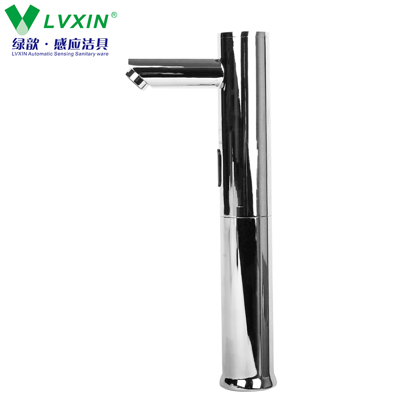 绿歆LX6218卫生间交直流两用型全自动感应器水龙头