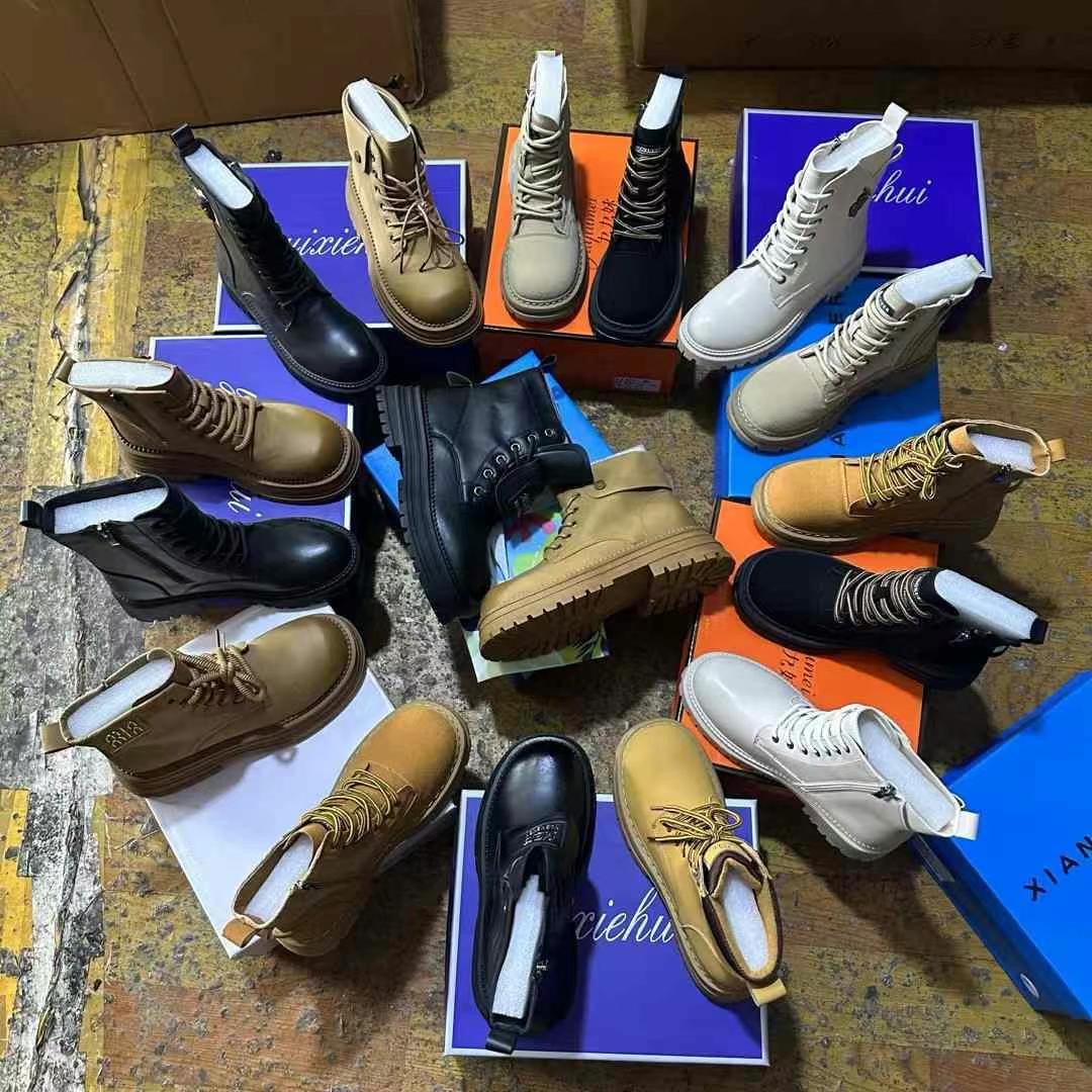 品牌运动鞋厚底工装马丁靴摆地摊 5-20元尾货处理鞋批发外贸女鞋
