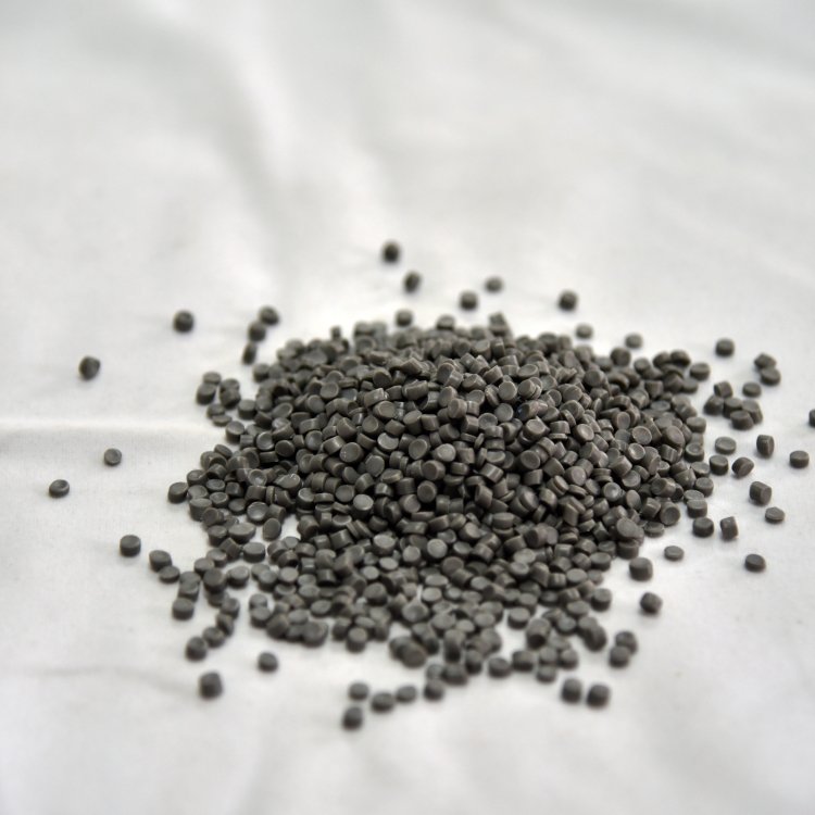 乾华塑胶 柔软PVC弹性体护套料HT-70黑色 耐低温 耐磨