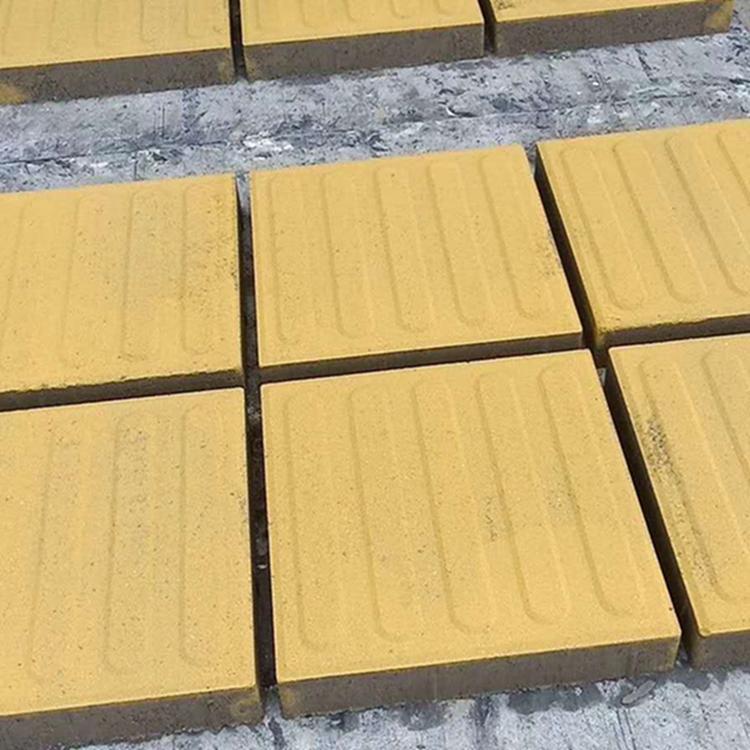 市政道路防腐蚀盲道砖 人行道防滑盲 砖 地下道盲道路面砖