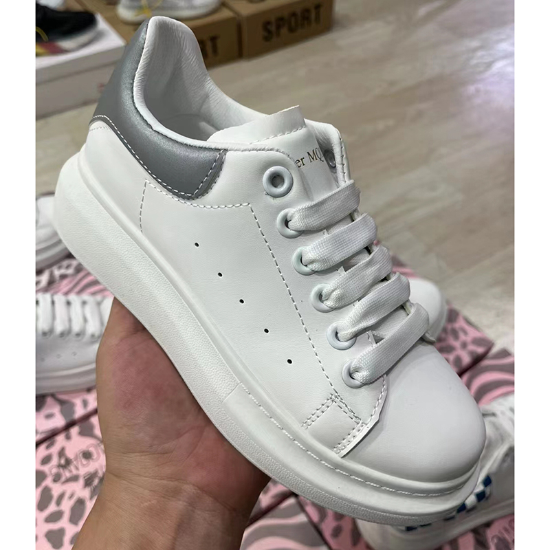 库存鞋子断码批发男女鞋尾货地摊鞋女鞋休闲运动鞋直播鞋外贸货源