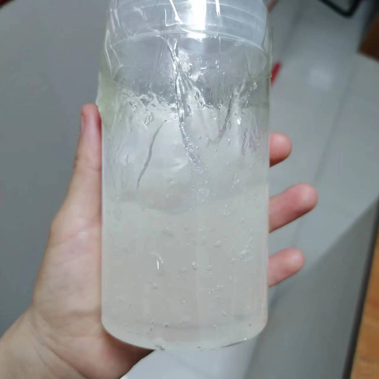 氯化液体橡胶 粘黏性好 耐热 耐磨 抗老化 抗湿 防滑 合成橡胶