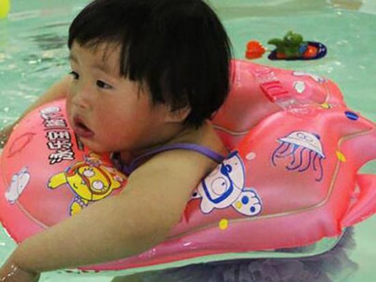 婴泳王子游泳馆