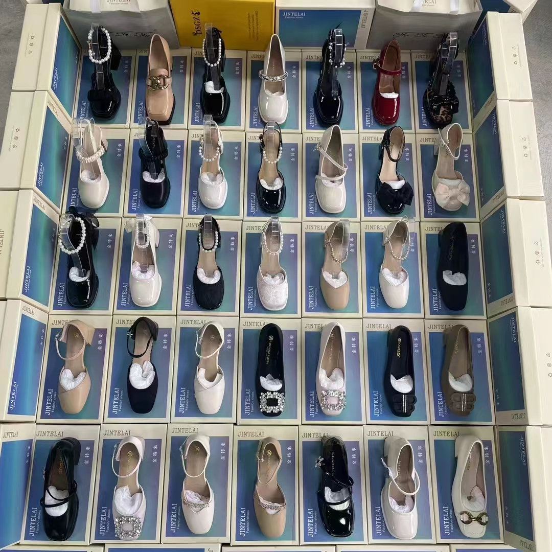 厂家四季透气耐磨男女鞋库存整单杂款平跟打蜡成年鞋创业开店夜市