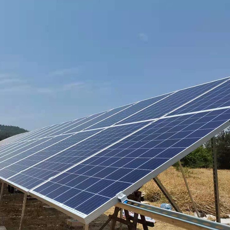 农场太阳能抽水系统12KW 河道水库 水泵供电 农牧区人畜饮水工程