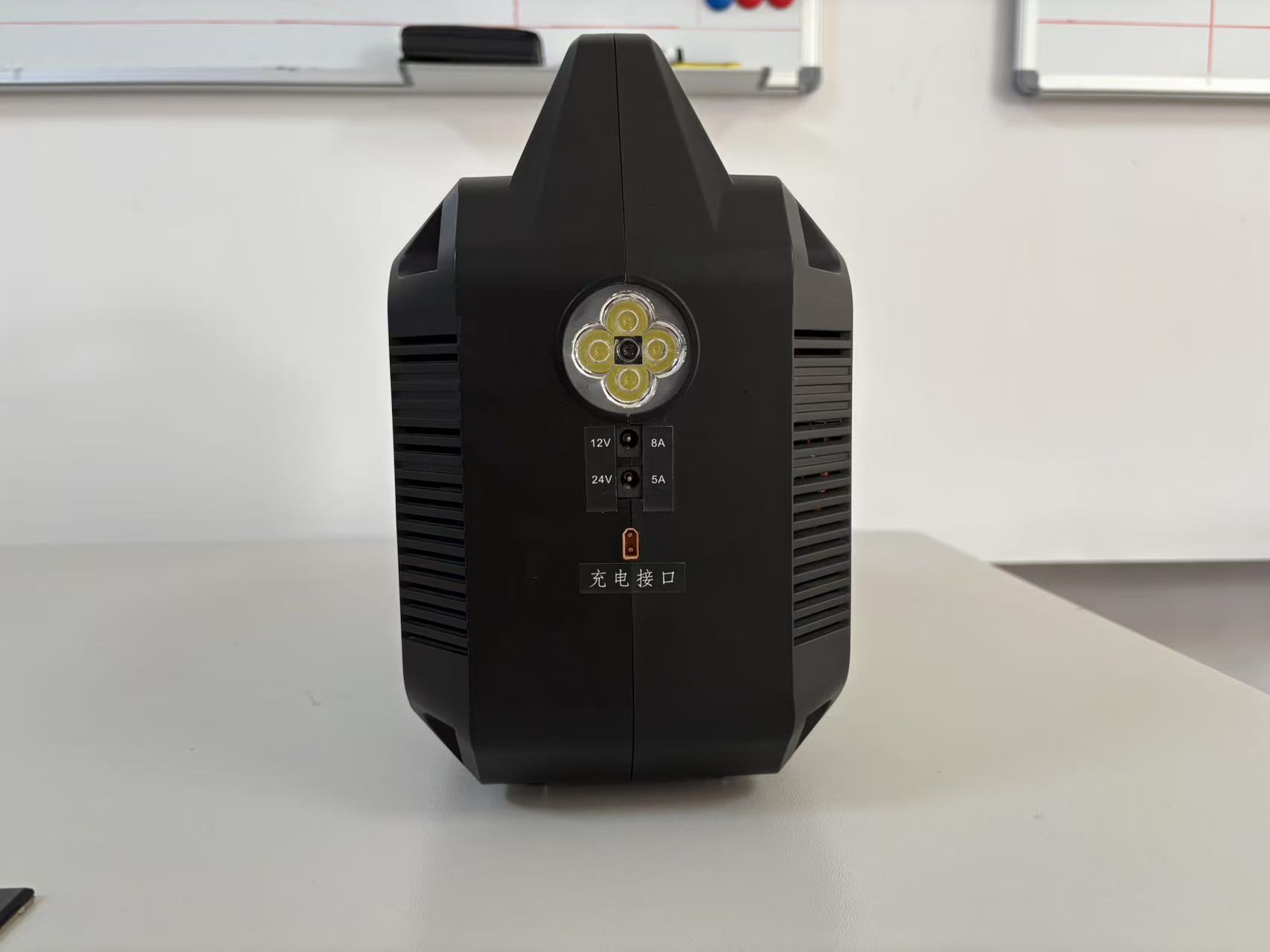 1500W应急电源 ZT1500WE 三元锂电池 大容量 储存性能好 低温正常运行