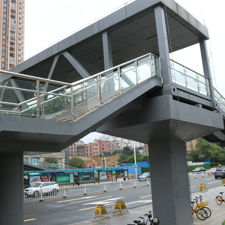 琪艺 加工定制弧形玻璃栏板 阳台护栏 钢化夹胶玻璃