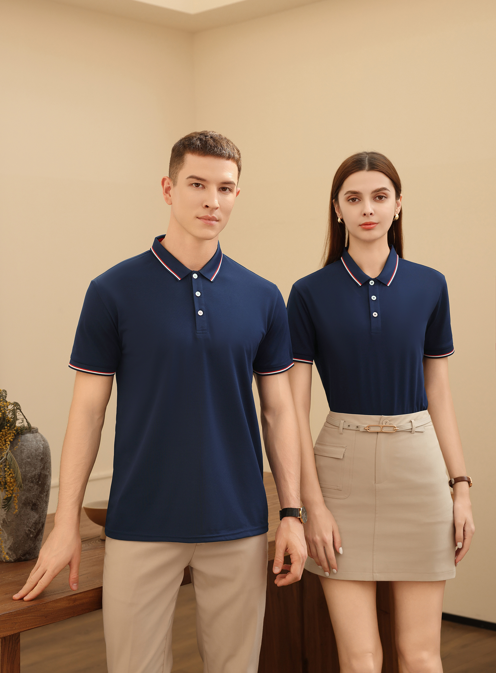 时尚工服厂服工作服定制厂家，精良工艺做工考究展示企业形象