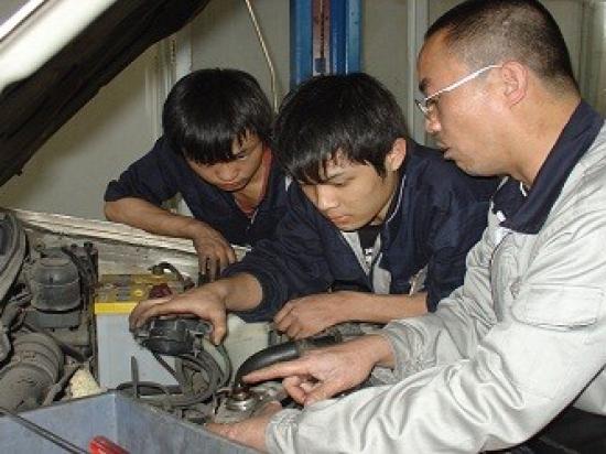 瀚达汽车学院