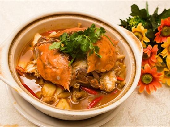 虾江南小龙虾肉蟹煲