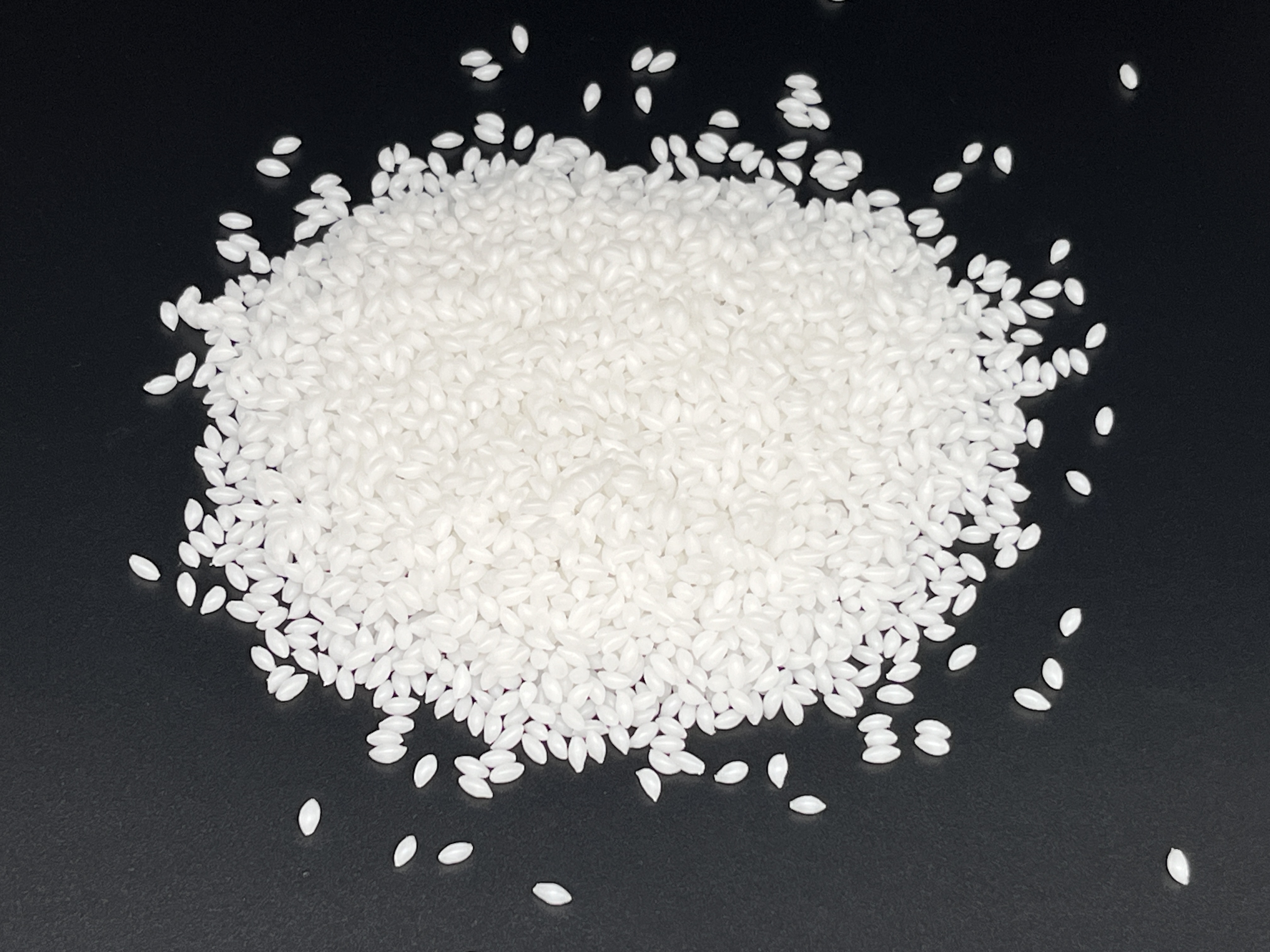 包胶TPE生产厂家 热塑性弹性体材料 包尼龙/ABS 强粘 耐刮擦 普莱斯