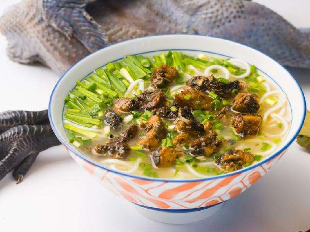 什家婆乌鸡米线