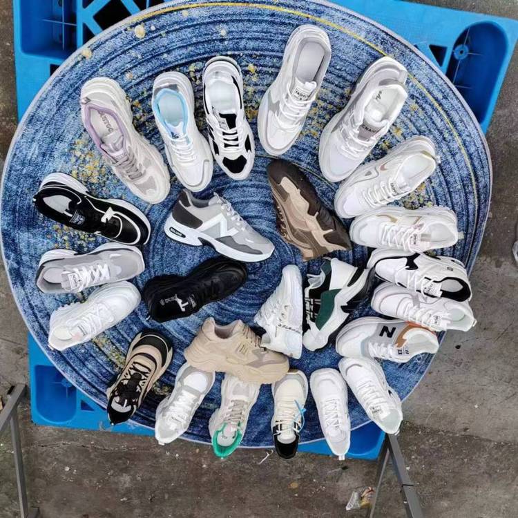 库存处理鞋 地摊货源 男女休闲运动鞋杂款尾货批发工厂尾单货源直播