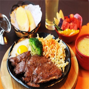 至尊飘香牛排饭