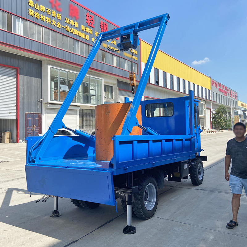 龙门吊车 爬坡棺材搬运白事用小型四驱轮式柴油吊挖一体下葬运输车
