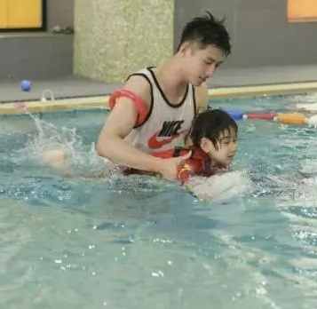 GymUSwim金游宝宝亲子游泳馆