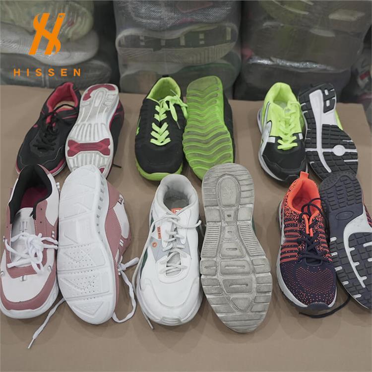 外贸出口旧鞋品牌男运动鞋按斤称bale used shoes branded tops