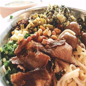 一亩良田牛腩粉