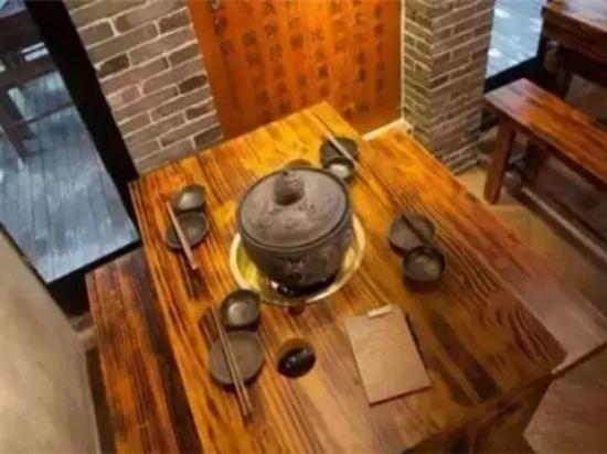 龙窑砂锅串串香