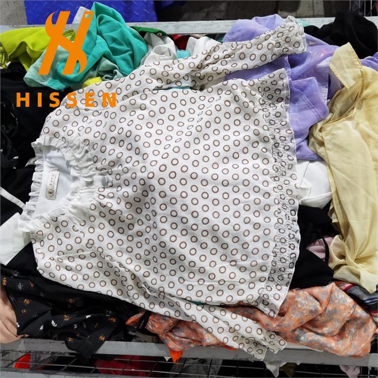 二手衣服T恤服装市场used clothes优质货源供应出口大洋洲