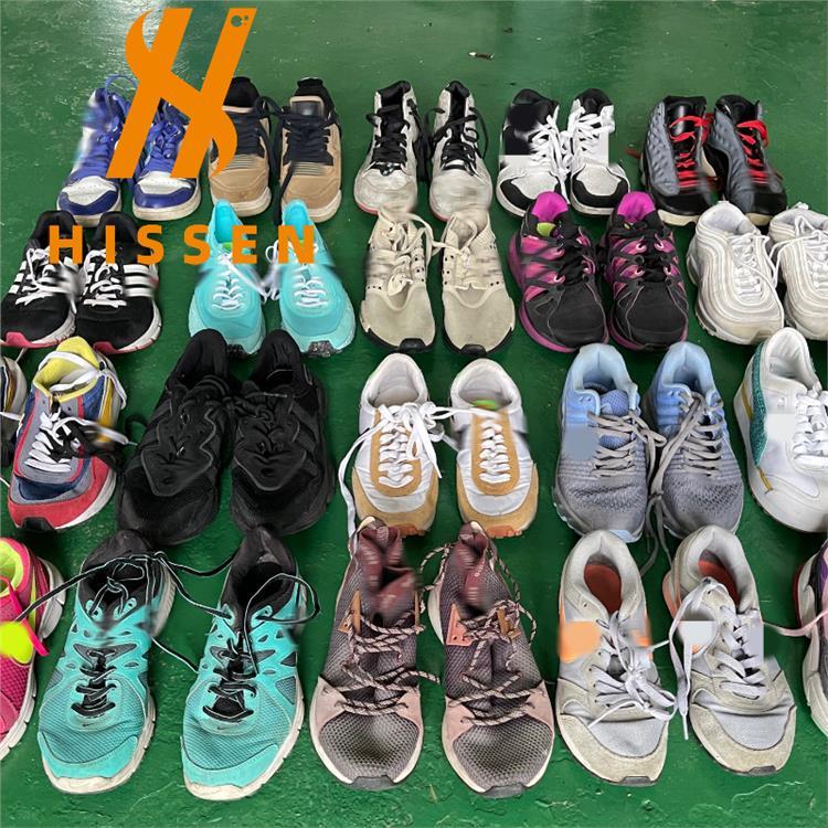 二手鞋混批工厂直销旧品牌男鞋2nd hand shoes外贸出口中东