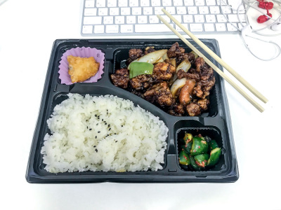 二斗米明火煲仔饭