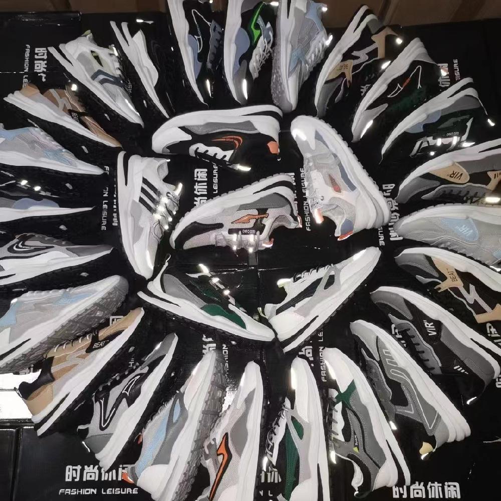 秋季品牌外贸运动男鞋休闲鞋厂家库存尾货鞋低价鞋一手货源批发