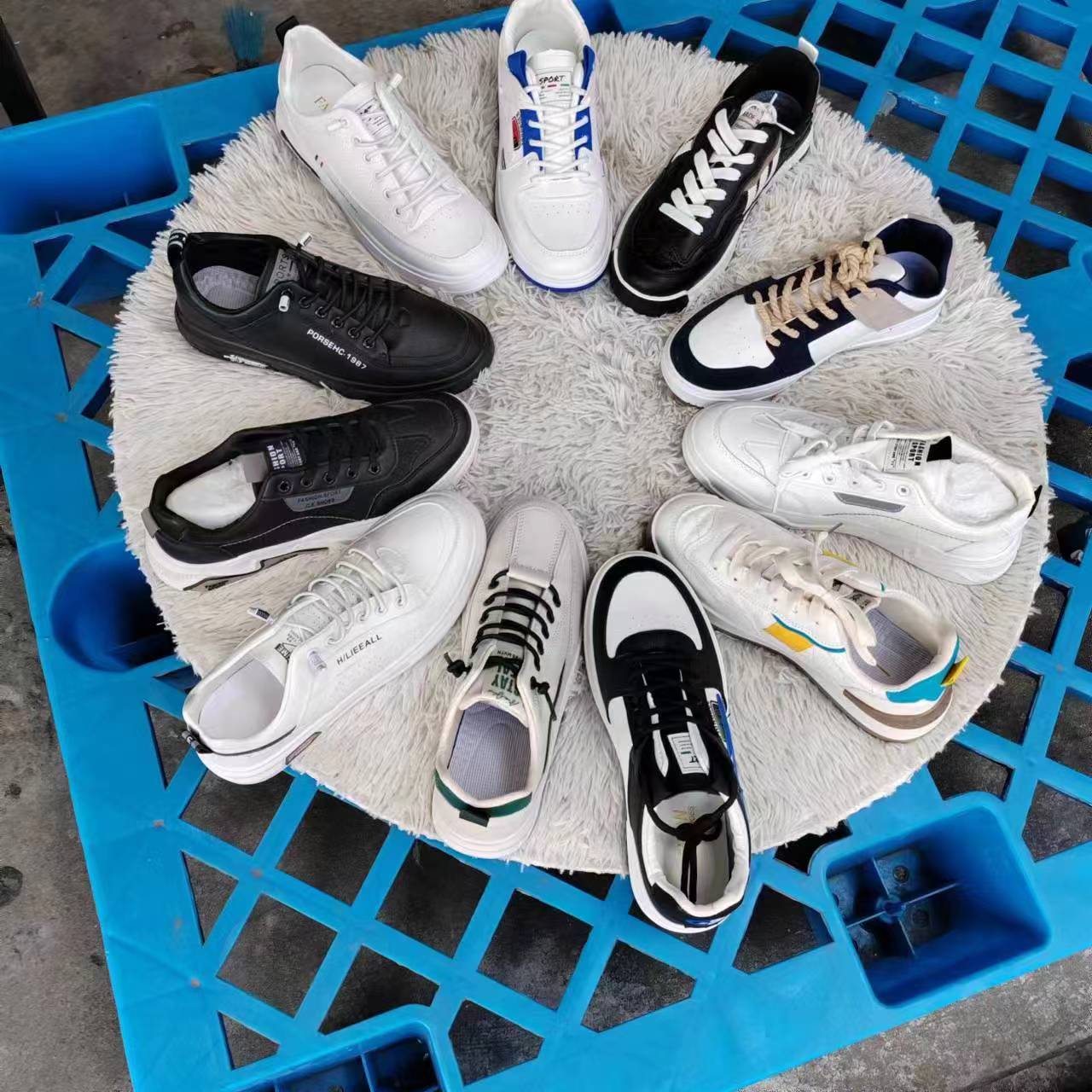 贸地摊鞋批发处理杂款男女鞋断码品牌运动鞋库存鞋厂家批发内销外