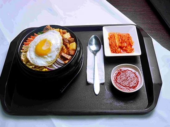 琪轩铭石锅拌饭