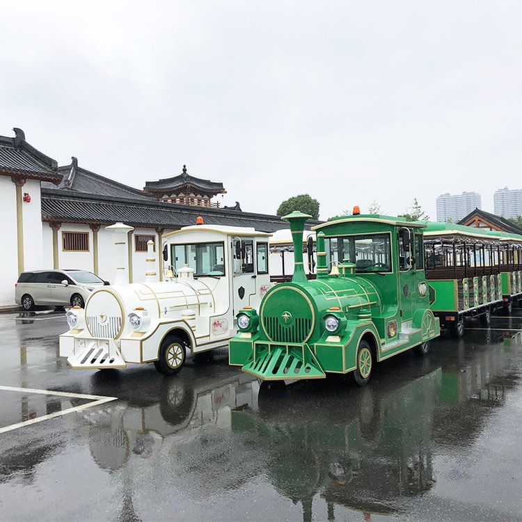 普者黑62座半封闭亚克力游览车 气动接驳车防雨防晒 景区可定制