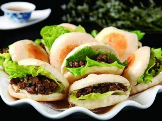 馍小呆肉夹馍
