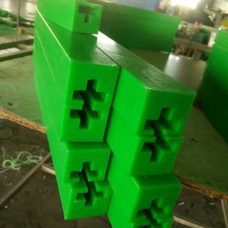 UHMWPE传动链条导轨 单双排塑料导轨槽 高耐磨精密齿条滑动防撞条